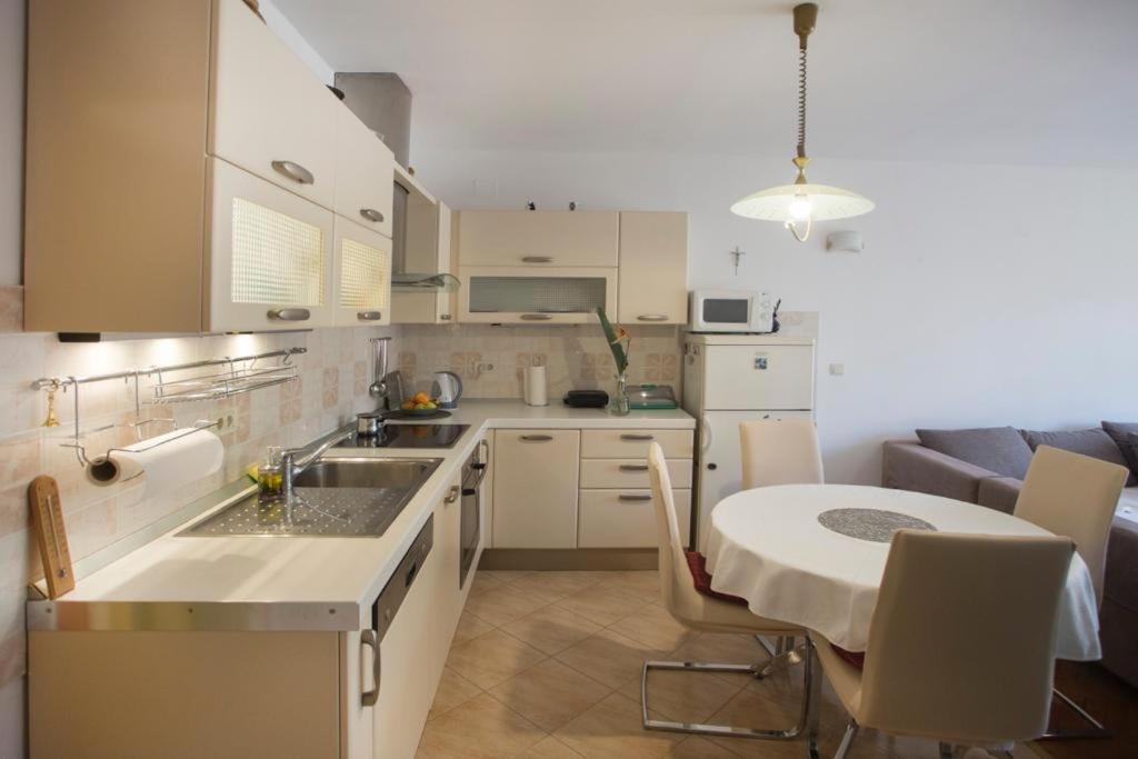 Orsula Apartman *